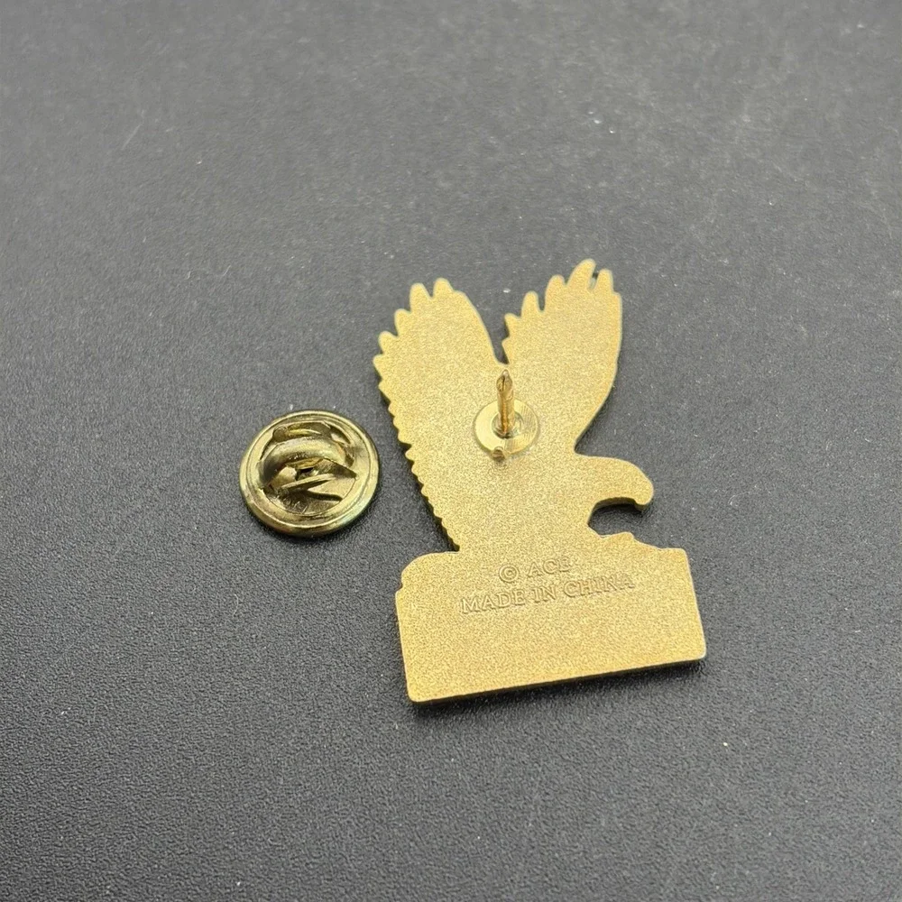 Ketchikan Alaska‎ Bald Eagle Flying Lapel Hat Pin